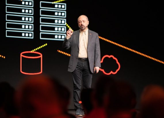 Pure Storage CEO Charlie Giancarlo describes Pure's vision of the Modern Data Experience at the opening keynote.