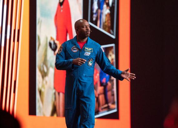 Leland Melvin at the day 2 keynote